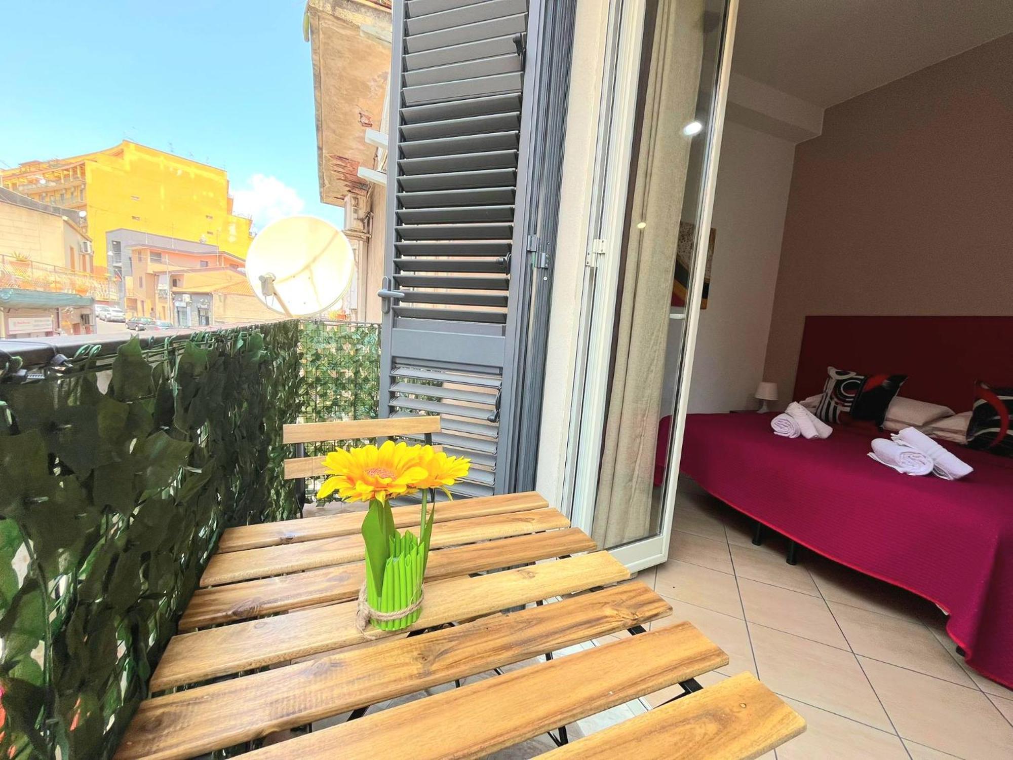 Casa Morgan Holidays In Sicily Catania Esterno foto